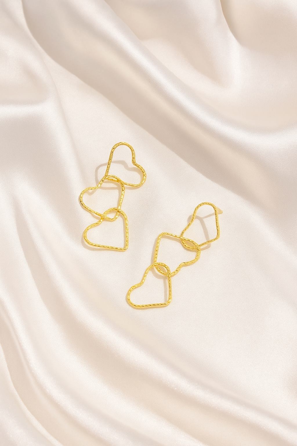 Célestia Boucles d’oreilles cœur en acier inoxydable – Murmure d’amour éternel