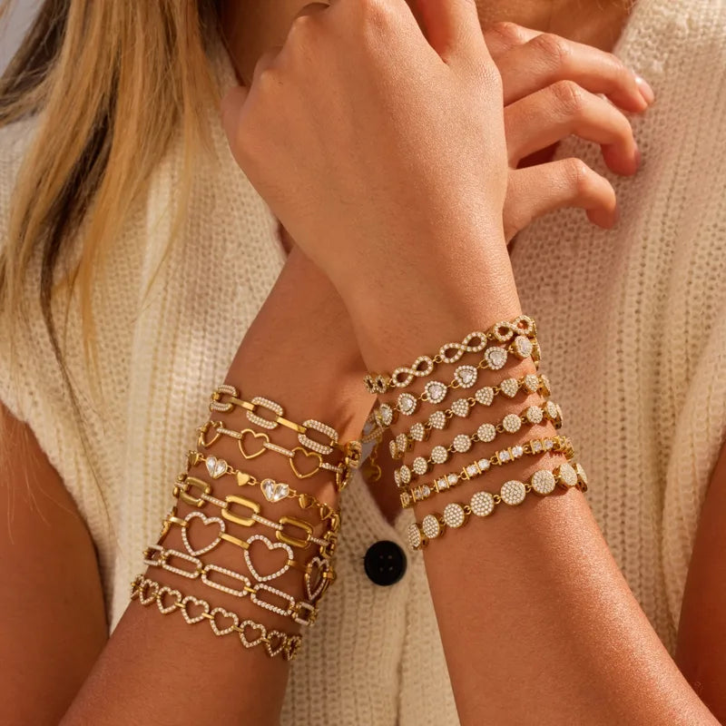 Bracelet femme en acier inoxydable avec maillons goutte sertis de zircons, modèle Léonia