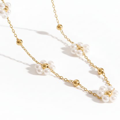 Collier fleurs en perles blanches et billes dorées en acier inoxydable - la merveille bijoux 